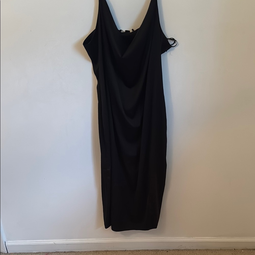 Forever 21 Black Spaghetti Strap Slip Dress